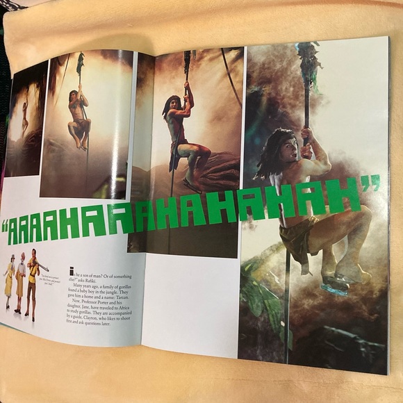 Disney On Ice Jungle Adventures program - Picture 6 of 13